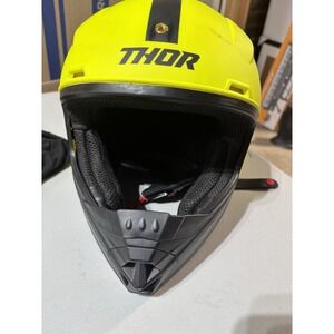 Thor MOTO CROSS Helmet With Goggles Youth Large